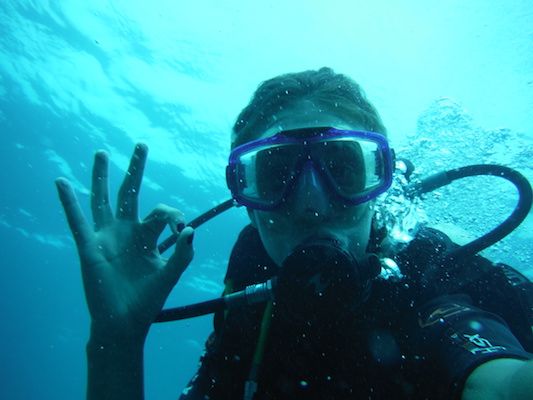 selfie in immersione a Shark point nelle Isole Gili