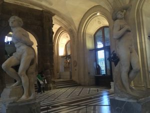 Schiavo Ribelle e Schiavo Morente di Michelangelo nel Louvre